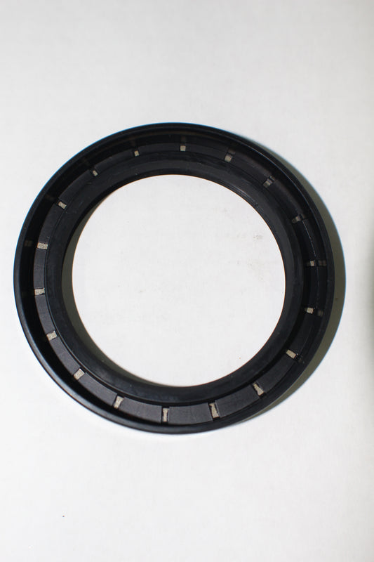 885179 SEAL OUTPUT SHAFT INDMAR-V THRU