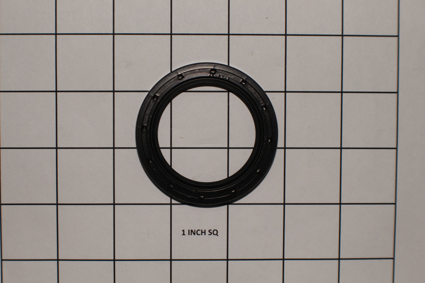 905204 SEAL OUTPUT SHAFT ZF 450A & SKI-V